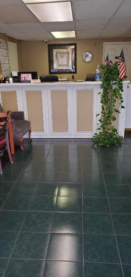 Conway Express Inn Zewnętrze zdjęcie
