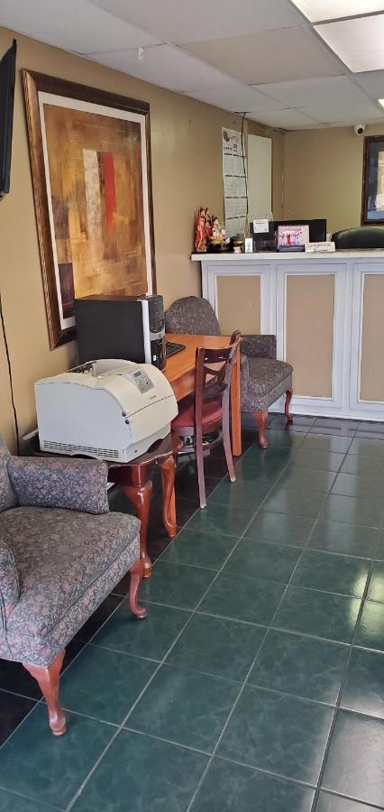 Conway Express Inn Zewnętrze zdjęcie